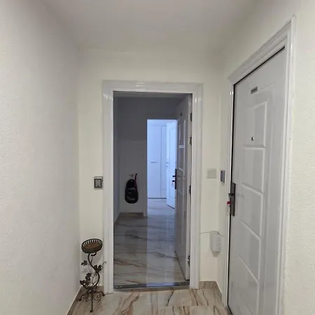 Apartman Ameti 6 New Near Airport סראייבו